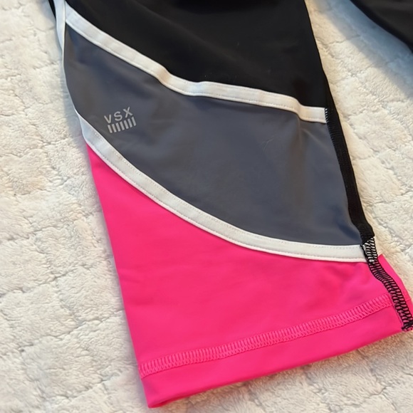 Victoria’s Secret Capri leggings - Picture 5 of 5